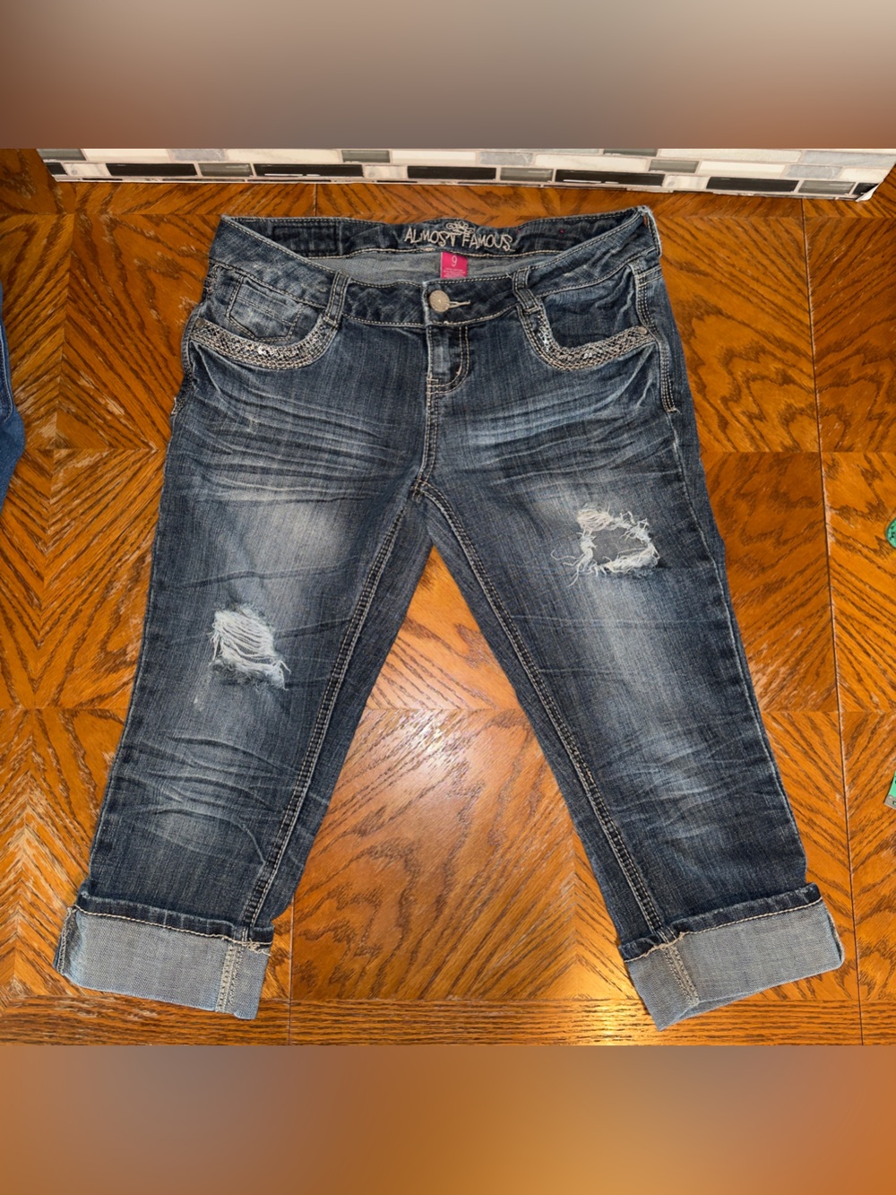 Almost Famous Distressed Capri Jeans Rhinestone Sequin Stitch Pockets 9